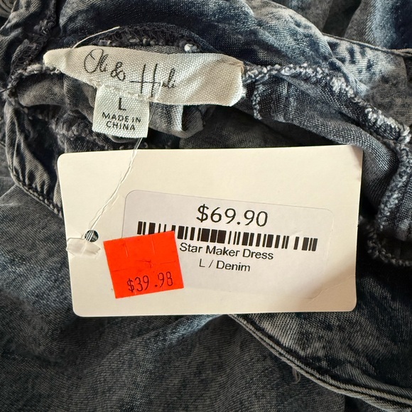 Star Patch Denim Dress - Picture 6 of 6